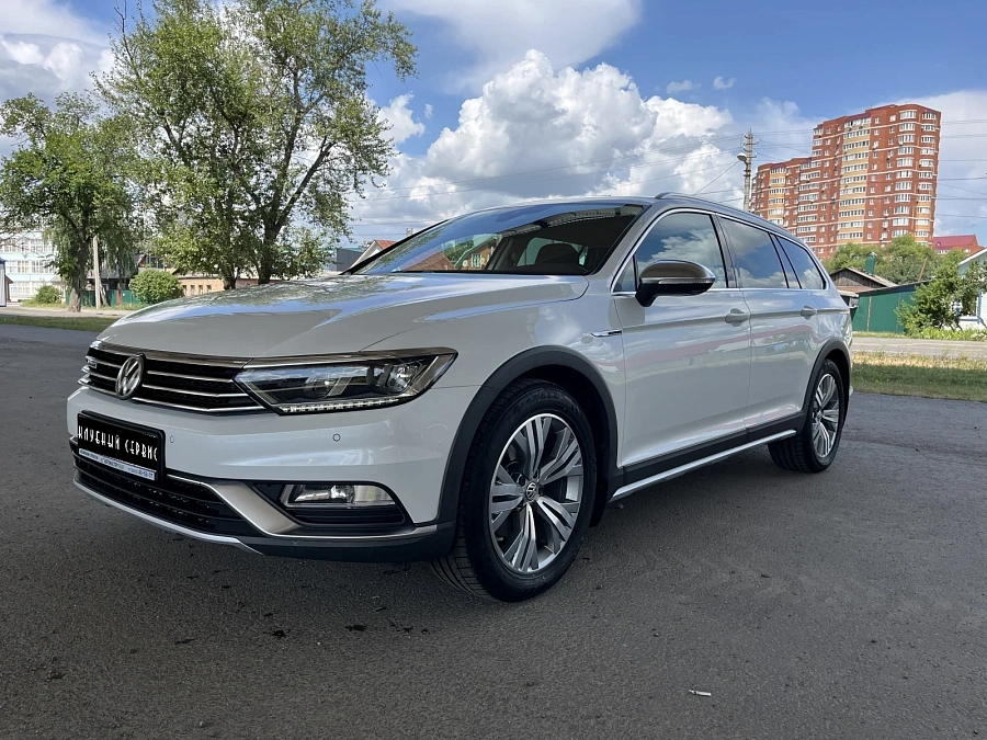 Volkswagen Passat, 2019г., полный привод, робот