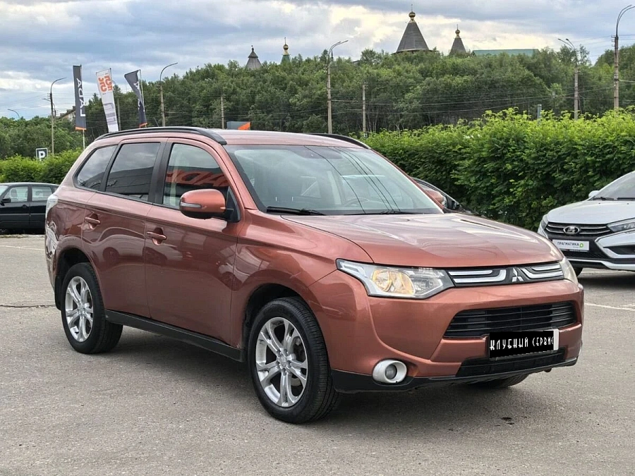 Mitsubishi Outlander, 2012г., полный привод, вариатор