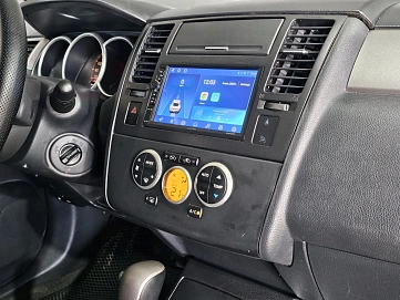 Nissan Tiida, 2008г, передний привод, автомат