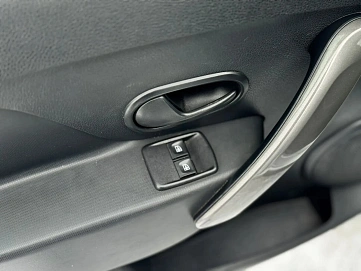 Renault , 2021г., передний привод, автомат