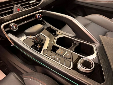 Geely Tugella, 2024г, полный привод, автомат