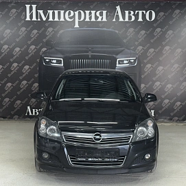 Opel Astra, 2012г, передний привод, механика