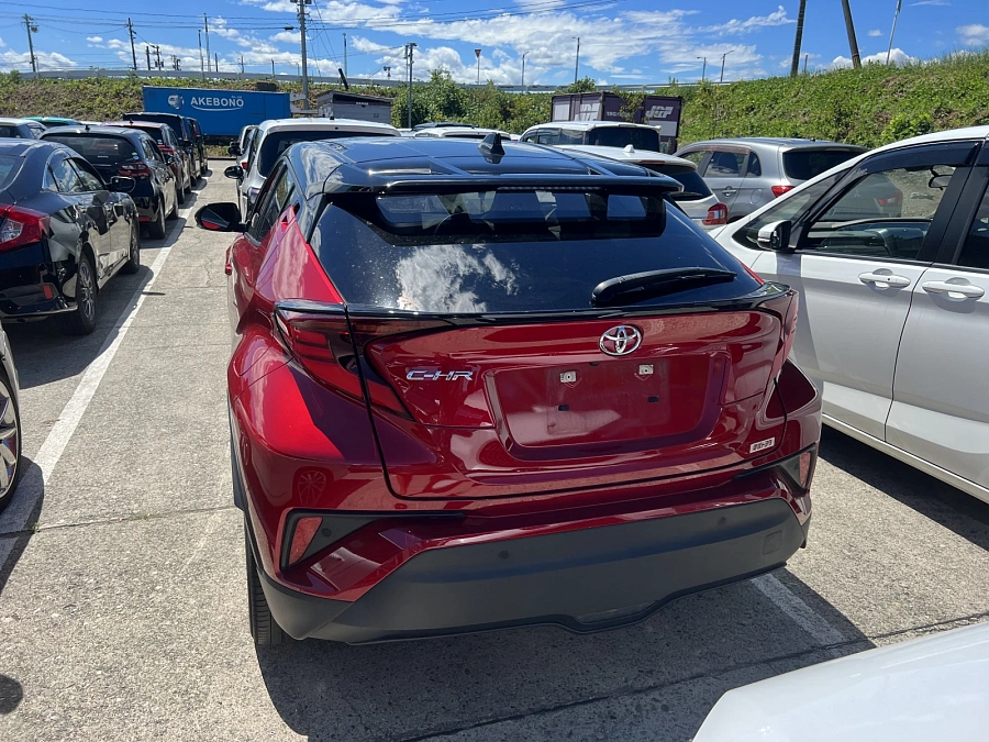Toyota C-HR, 2020г., передний привод, вариатор