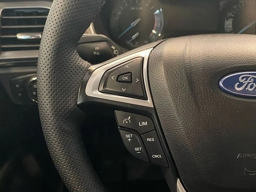 Ford Mondeo, 2016г., передний привод, автомат