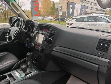 Mitsubishi Pajero, 2013г, полный привод, автомат