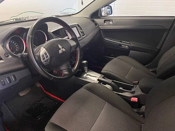 Mitsubishi Lancer, 2010г, передний привод, автомат