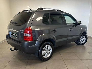 Hyundai Tucson, 2008г, передний привод, механика