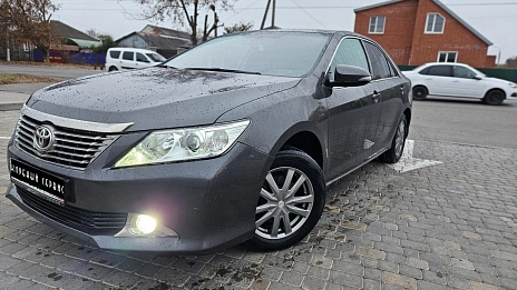 Toyota Camry, 2014г, передний привод, автомат