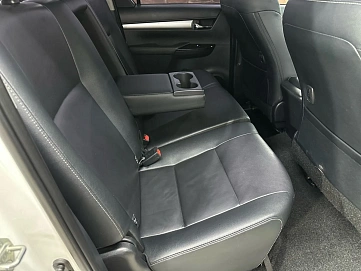 Toyota Hilux, 2017г, полный привод, автомат