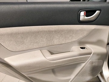 Hyundai Sonata, 2005г, передний привод, механика