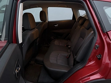 Nissan Qashqai, 2013г, передний привод, вариатор