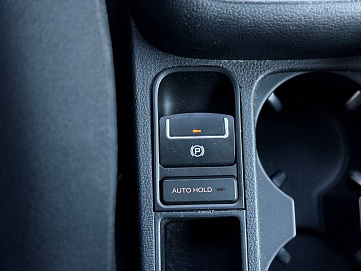 Volkswagen Tiguan, 2011г, передний привод, механика