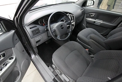 Kia Carens, 2006г, передний привод, автомат