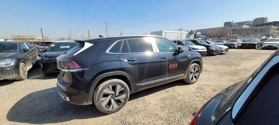 Volkswagen Teramont, 2026г., полный привод, робот