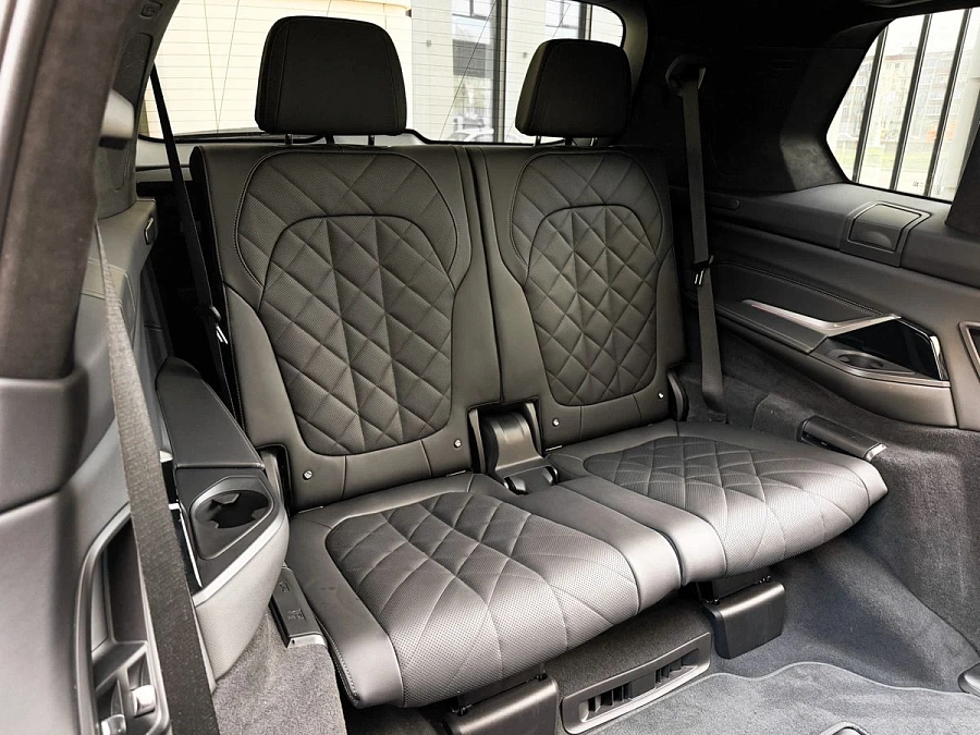 BMW X7, 2022г., полный привод, автомат