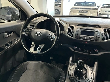 Kia Sportage, 2011г, передний привод, механика