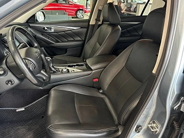 Infiniti Q50, 2016г, задний привод, автомат