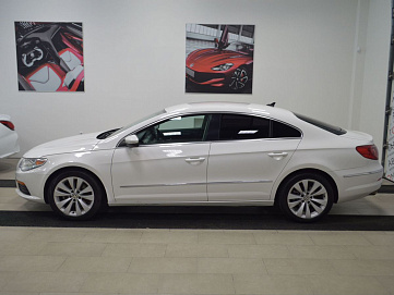 Volkswagen Passat CC, 2010г, передний привод, робот