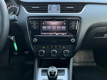 Skoda Octavia, 2018г, передний привод, механика