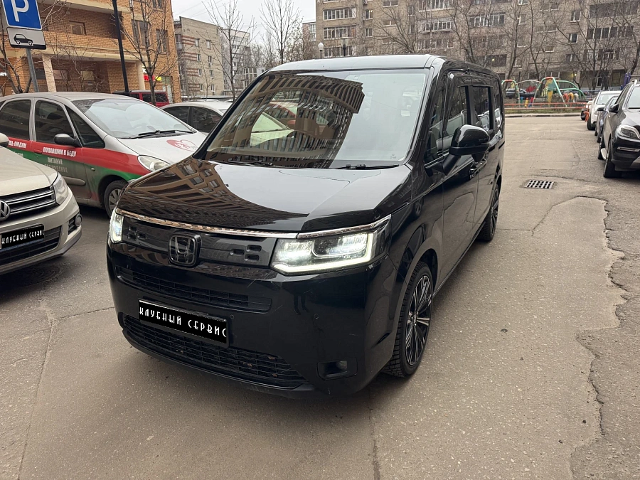 Honda Stepwgn, 2022г., полный привод, вариатор