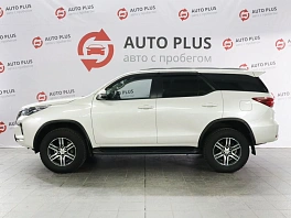 Toyota Fortuner, 2021г, полный привод, автомат