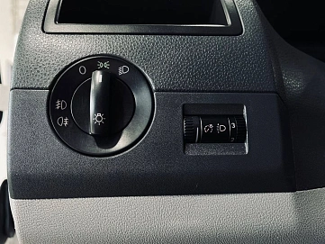 Volkswagen Caravelle, 2012г, передний привод, механика