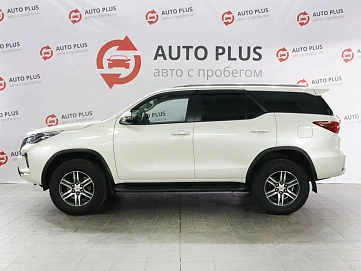 Toyota Fortuner, 2021г, полный привод, автомат
