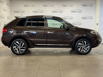 Renault Koleos, 2013г, передний привод, автомат
