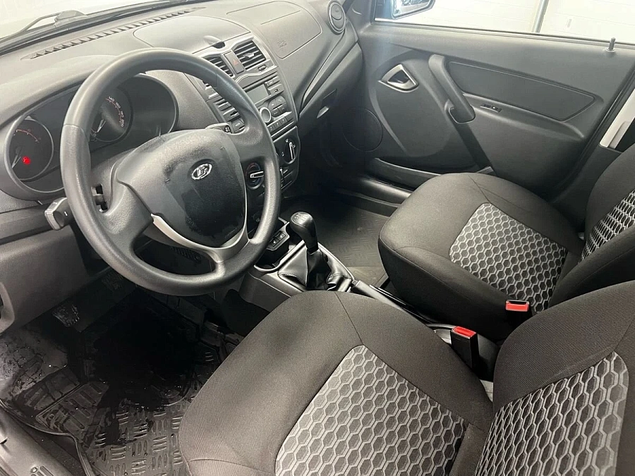 Lada (ВАЗ) Granta, 2019г., передний привод, механика