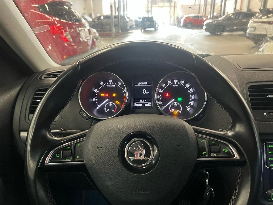 Skoda Yeti, 2015г., передний привод, автомат