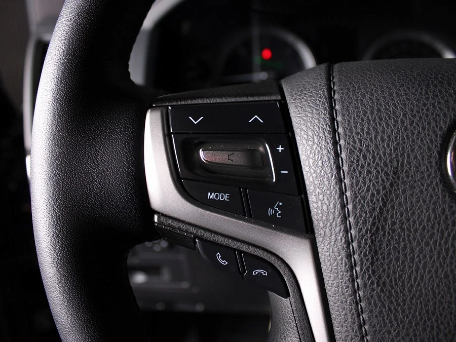 Toyota Land Cruiser, 2016г., полный привод, автомат