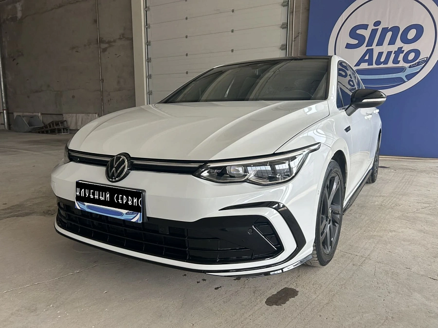 Volkswagen Golf, 2020г., передний привод, робот