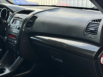 Kia Sorento, 2012г, полный привод, автомат