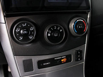 Toyota Corolla, 2012г, передний привод, механика