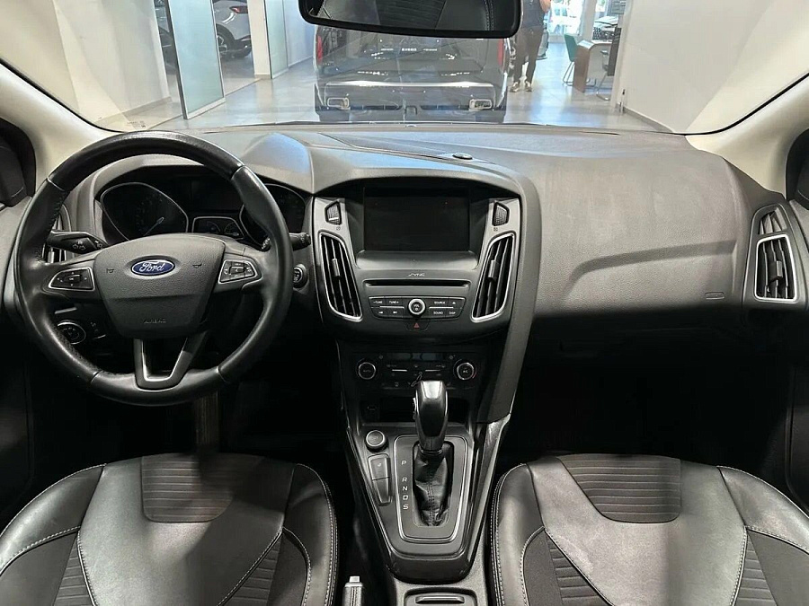 Ford Focus, 2017г., передний привод, робот