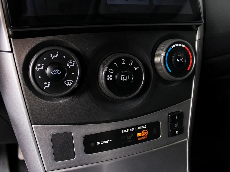 Toyota Corolla, 2012г., передний привод, механика