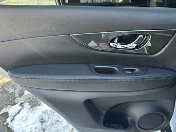 Nissan X-Trail, 2022г, передний привод, вариатор