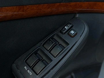 Toyota Avensis, 2008г, передний привод, автомат