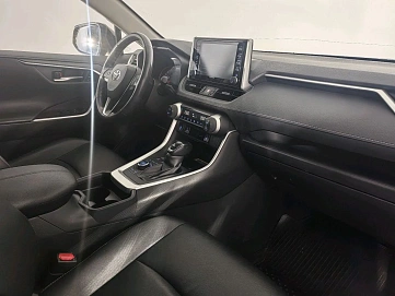 Toyota RAV4, 2021г, полный привод, автомат