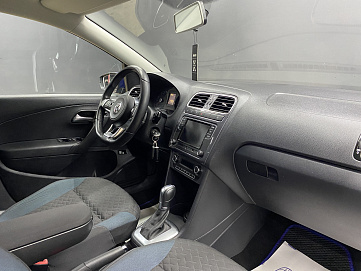 Volkswagen Polo, 2020г, передний привод, робот