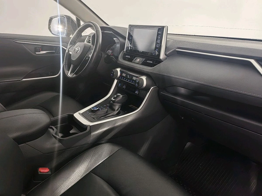 Toyota RAV4, 2021г., полный привод, автомат
