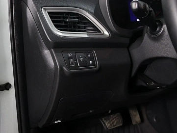 Hyundai Solaris, 2020г, передний привод, автомат