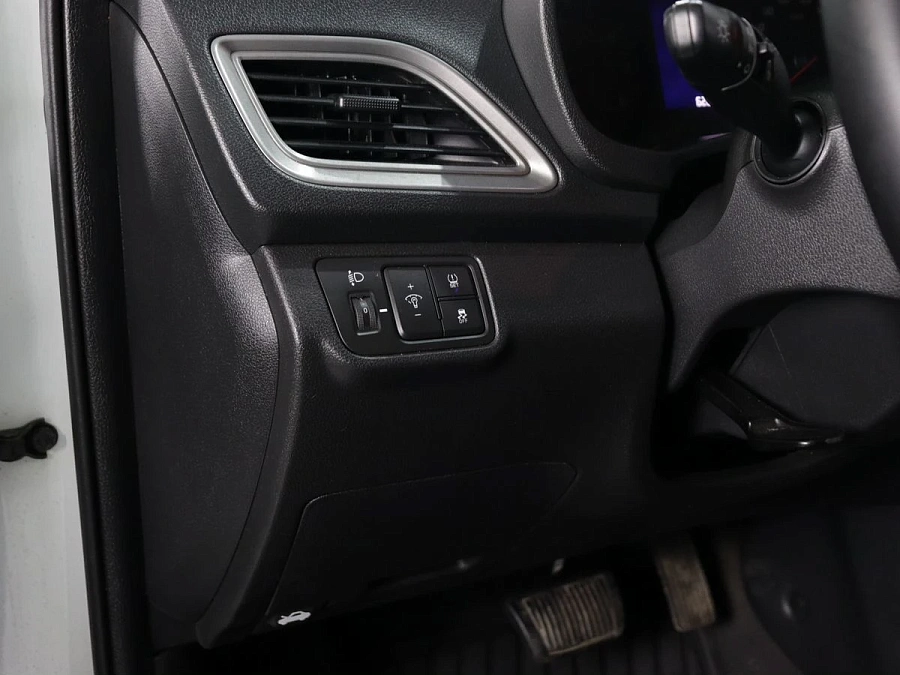 Hyundai Solaris, 2020г., передний привод, автомат