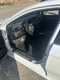 Toyota Camry, 2019г, передний привод, автомат