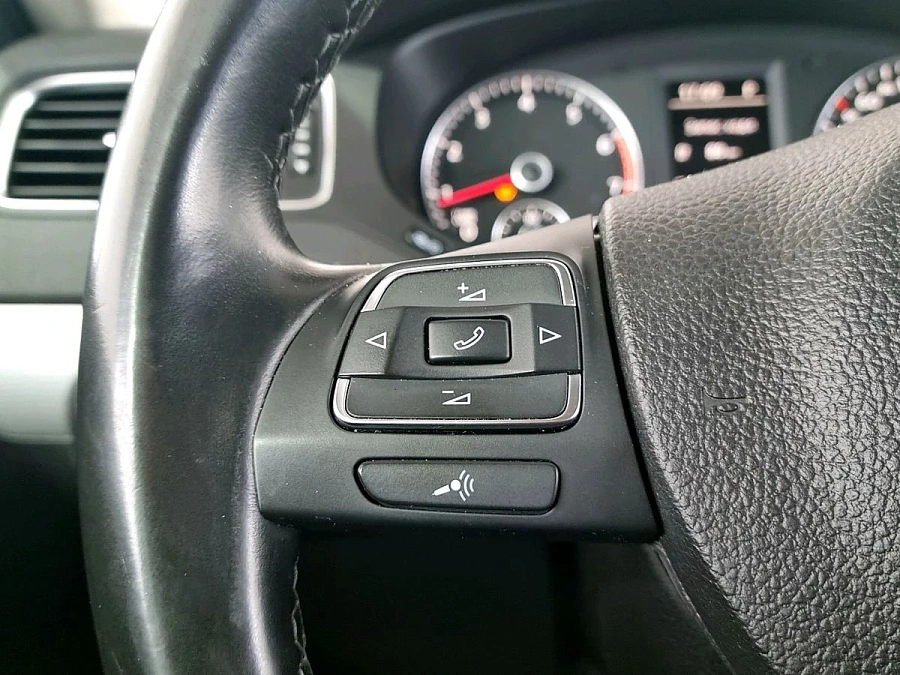 Volkswagen Jetta, 2013г., передний привод, робот