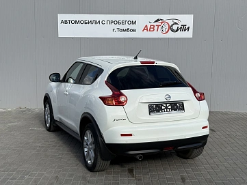 Nissan Juke, 2011г, передний привод, вариатор