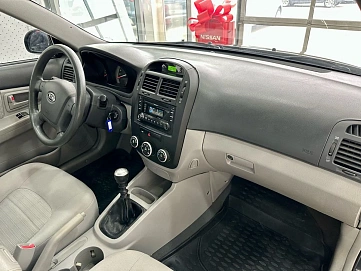Kia Cerato, 2007г, передний привод, механика