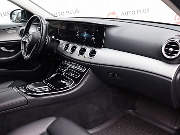 Mercedes-Benz E-Класс, 2020г, задний привод, автомат