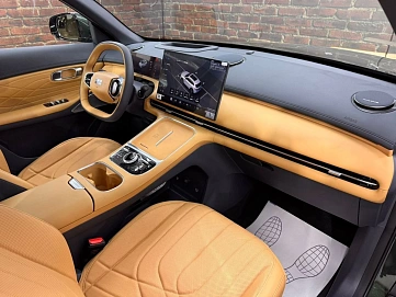 Geely Galaxy Starship 7, 2025г, передний привод, робот