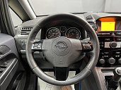 Opel Zafira, 2010г., передний привод, механика